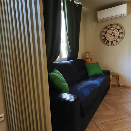 L Atelier Du Zoo Sablons (Drome)